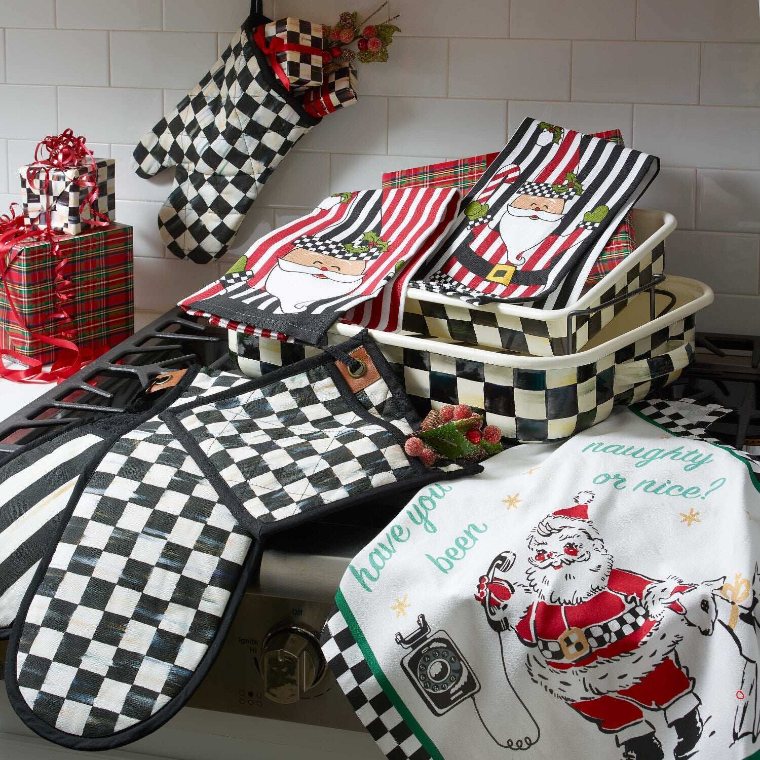 Courtly Check 9" x 13" Baking Pan